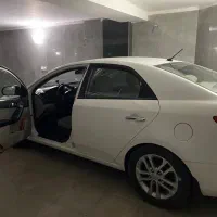 سراتو۲۰۰۰.  اتوماتیک ۹۴|خودرو سواری و وانت|اصفهان, ناژوان|دیوار