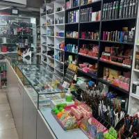 حراج کلی لوازم آرایشی|آرایشگاه و سالن‌های زیبایی|تهران, پرستار|دیوار