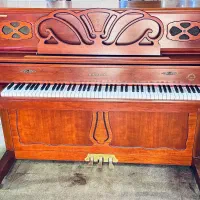 پیانو آکوستیک|پیانو، کیبورد، آکاردئون|صدرا-فارس, فاز ۱|دیوار