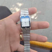 ساعت قدیمی و جدید
