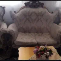 مبل تاج دار