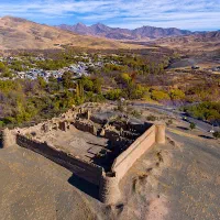 قطعات (شاگرد سرامیک کاری هستم)