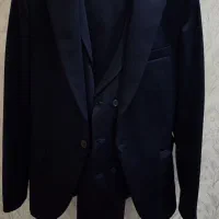 کت و شلوار و جلیقه یک بار هم استفاده نشده