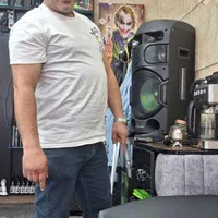 آرایشگر با اخلاق با اخلاق و مسلط به کار