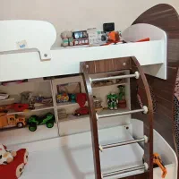 تخت خواب دوطبقه بزرگ جادار