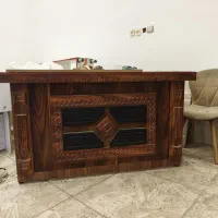 فروش میز مدیریت و تعدادی قفسه
