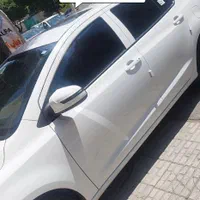 شیشه دودی ۴۸ ماه ضمانت آرتا اسپرت|خدمات موتور و ماشین|کرمانشاه, |دیوار