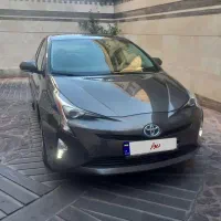 تویوتا پریوس هیبرید در حد صفر