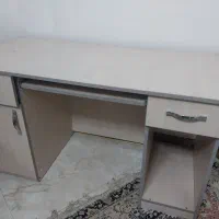 میز کامپیوتر و میز تحریر در حد نو