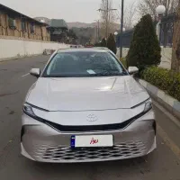 تویوتا کمری ۲۵۰۰ هیبرید پریمیوم فول ۲۰۲۵