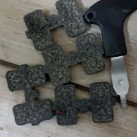 کفش اسکیتی در حد نو|دوچرخه، اسکیت، اسکوتر|قدس, شهر‌قدس|دیوار