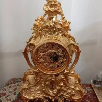 ساعت رومیزی خاص آب طلا