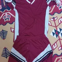 لباس ورزش  قرمز