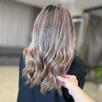 مدل برای رنگ ولایت تخصصی و50٪ تخفیف برای خدمات vip|خدمات آرایشگری و زیبایی|مشهد, ولیعصر (شهرک غرب)|دیوار