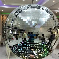 پیست رقص و نور پردازی حرفه ای و سیستم صوتی