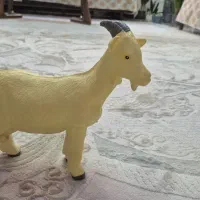 عروسک صدا دار