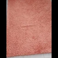 یک عدد فرش شگی رنگ مرجانی