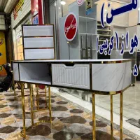 میز کاشت ناخن استند لاک|آرایشگاه و سالنهای زیبایی|اهواز, کمپلو جنوبی|دیوار