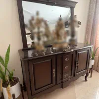 اینه و کنسول بدون شمعدان و ساعت