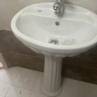 روشویی و سینگ و دریچه کولر و شیر اب تسویه