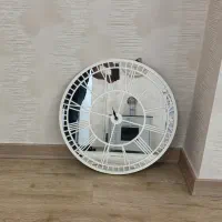 آینه ساعت دیواری شیک و خاص سالم و تمیز