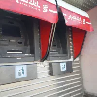 کارگر جوشکار با گواهینامه رانندگی