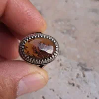انگشتر پرتقالی شجر