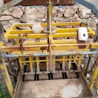 دستگاه بلوک زنی چهارقالب برقی ۴۰در۲۰