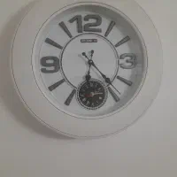 ساعت دیواری