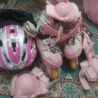 اسکیت دخترونه سایز ۳۷  و کباب زن پدیده در حد نو