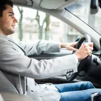 راننده پاره وقت - ساکن کوهدشت - دارای خودرو شخصی