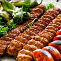 به تعدادی ماشین و موتور جهت رستوران نیازمندیم