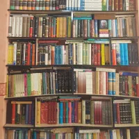 مالک تاریخ شوید. فروش کتاب خانه شخصی.|کتاب و مجله تاریخی|تهران, فلسطین (میدان انقلاب)|دیوار