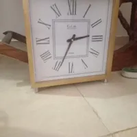 ساعت ایستاده