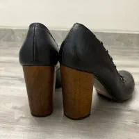 کفش چرم دست دوز|کیف، کفش، کمربند|شیراز, شاه قلی بیگی|دیوار