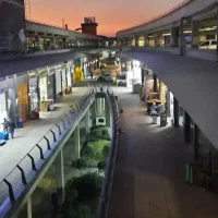 نیرو خدمات نظافتی مجتمع تجاری اقا