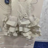 دو عدد لباس عروس بچگانه