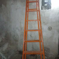 نردبان فلزی در حد نو