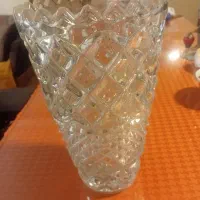 گلدان کریستال به ارتفاع ۳۰سات