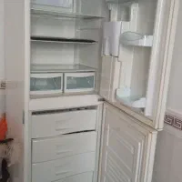 یخچال درحدنو