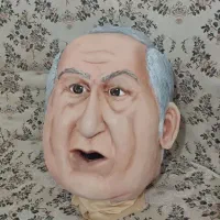 عروسک تن پوش ترامپ و نتانیاهو