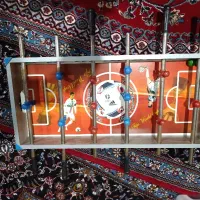 فوتبال دستی   خیلی تمیز بدون  کار کرد  قیمت 700