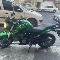 بنلی دو سیلندر ۳۰۰