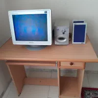 فروش میز با مانیتور وباند