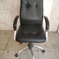 صندلی چرخدار اداری