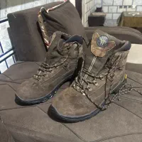 کفش کوهنوردی کف ویبرام در حد نو