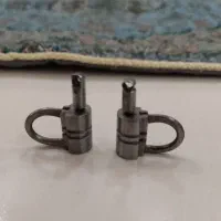 قفل مینیاتوری فولادی آنتیک کلکسیونی زیبا کمیاب نو|کلکسیون و سرگرمی|اصفهان, ناژوان|دیوار