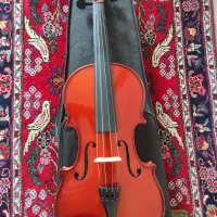 ویولن رناتو