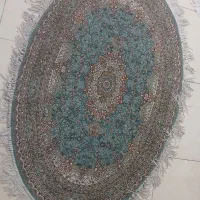 فرش بیضی ۱ در ۱ و نیم رنگ فیروزه‌ای