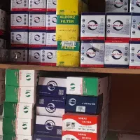 شاگرد برای همکاری در تعویض روغن و لاستیک